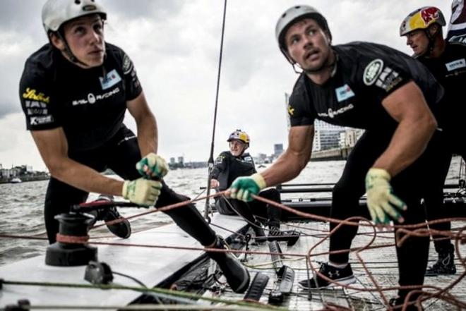Returning to the crew alongside the experienced Austrian duo are trimmer Stewart Dodson and bowman Adam Piggott, who both contributed to Red Bull Sailing Team’s medal effort last year. © Predrag Vuckovic